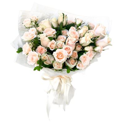 Букет цветов «Кремовый шик»