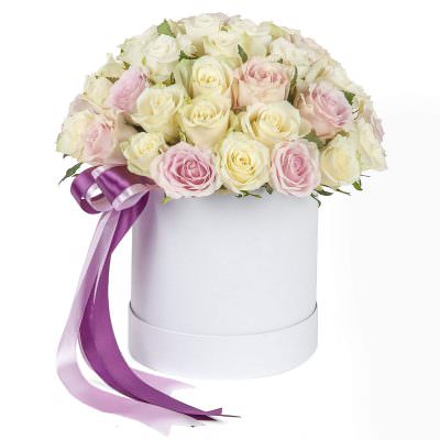 Шляпная коробка с розами «Сиреневые грёзы»